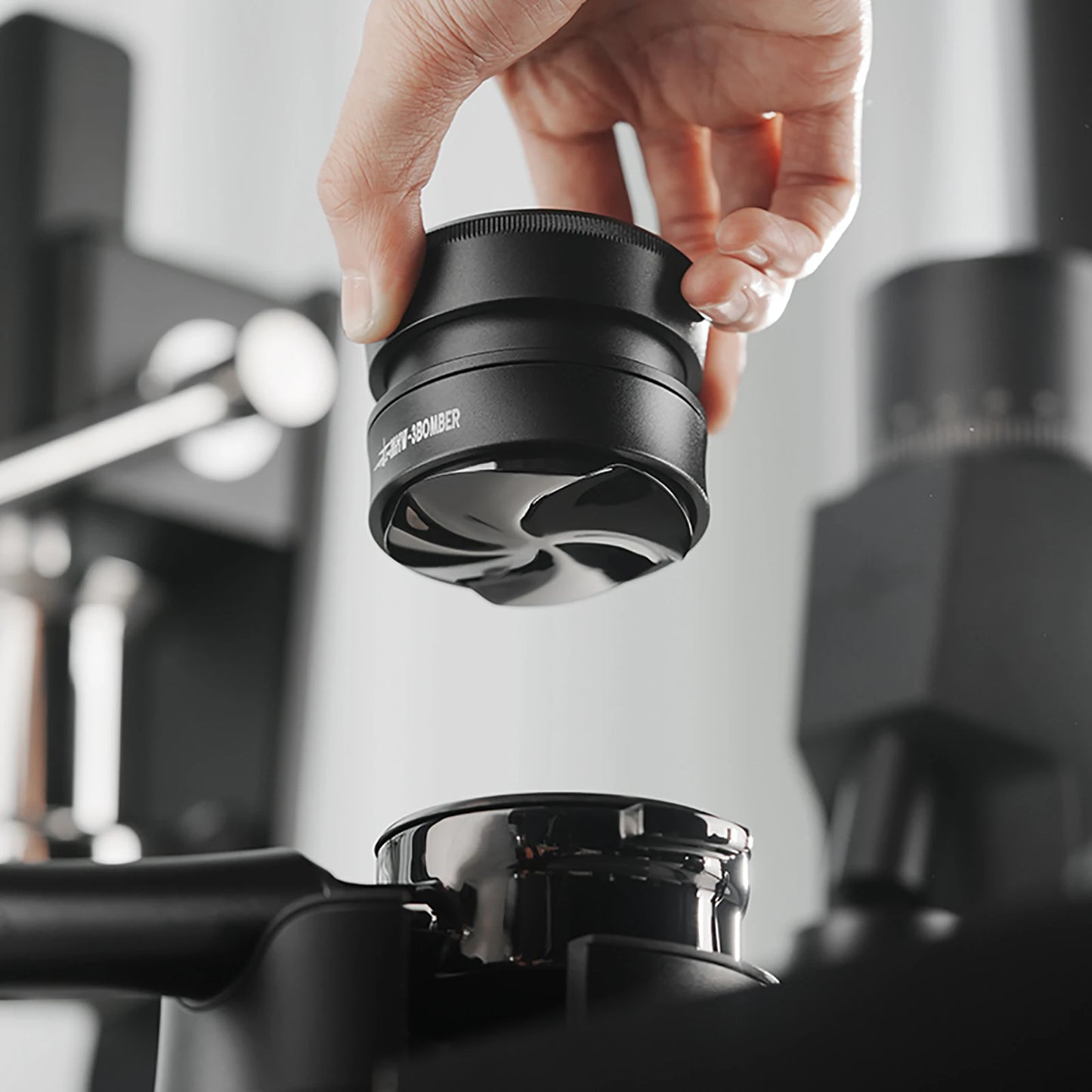 MHW-3BOMBER Coffee Distributor & Leveler