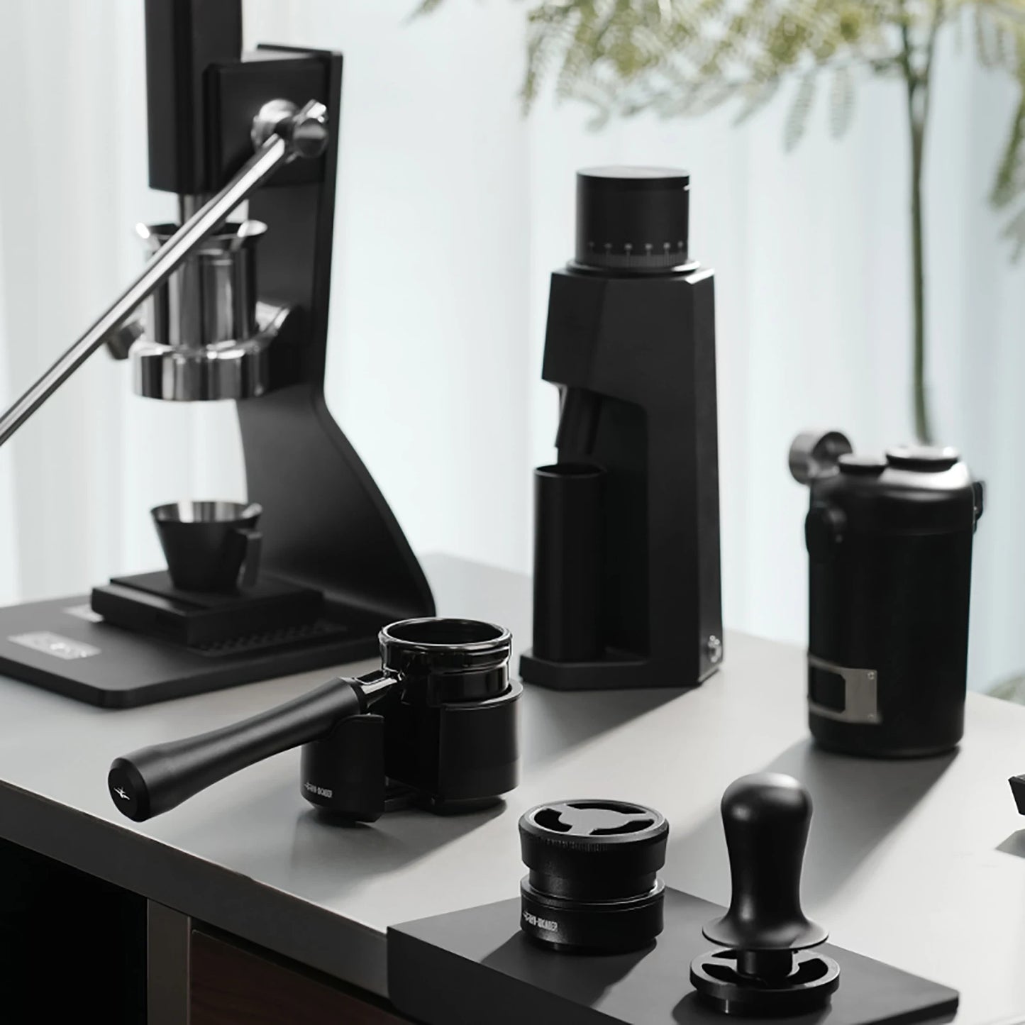 MHW-3BOMBER Coffee Distributor & Leveler